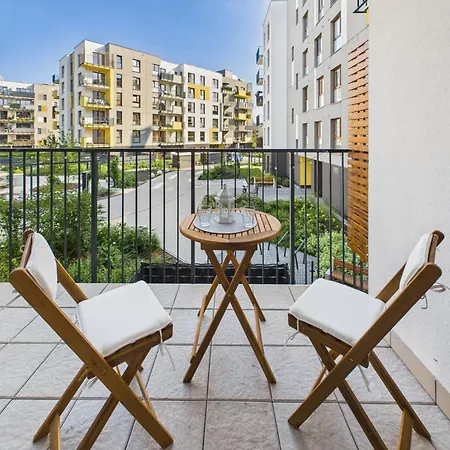 Marywilska 66a Comfort By Superapart With Parking Warszawa