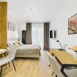 Marywilska 66a Comfort By Superapart With Parking Διαμέρισμα Βαρσοβία