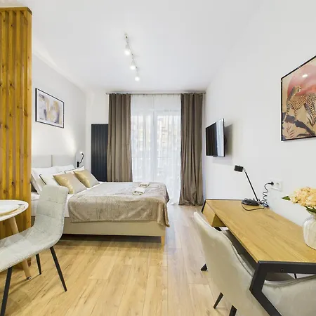 Marywilska 66a Comfort By Superapart With Parking Appartement Varsovie