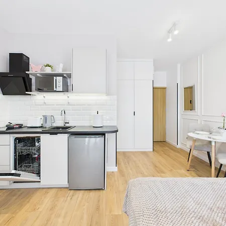 Marywilska 66a & Parking By Superapart