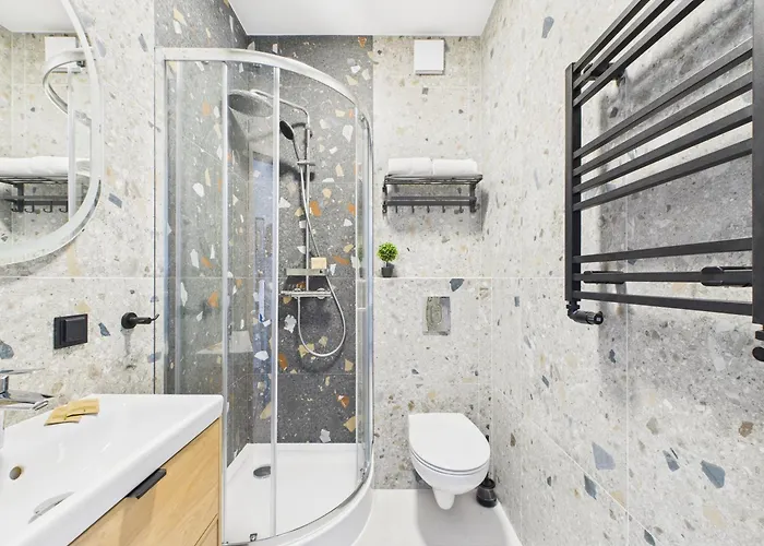 Marywilska 66a Comfort By Superapart With Parking * Warszawa