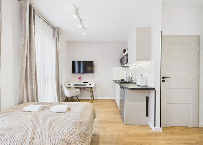 Marywilska 66a Comfort By Superapart With Parking Βαρσοβία