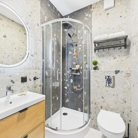 Marywilska 66a Comfort By Superapart Warschau