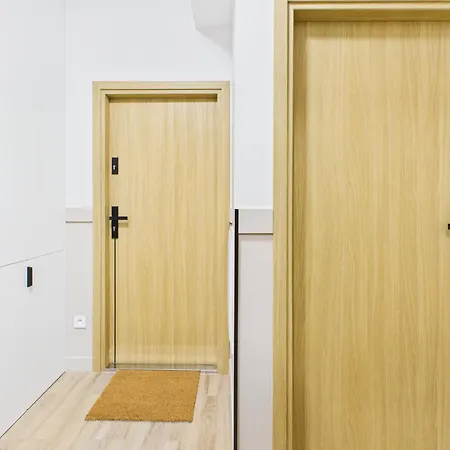 Marywilska 66a Comfort By Superapart Warschau