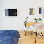 Marywilska 66a Comfort By Superapart With Parking * Varşova